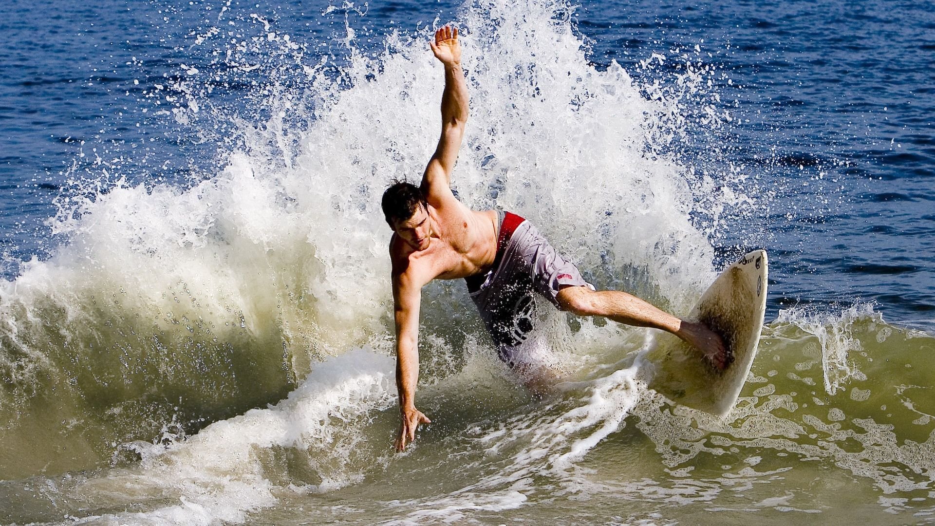 欧文用实力证明自己，山西队爆冷独行侠，当东方战术遇上西方天赋