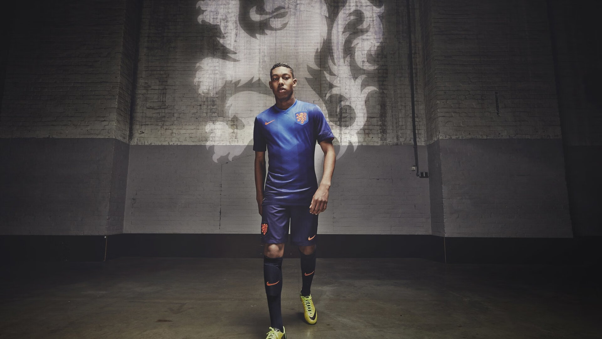 FB体育赛事-铁血公牛突围记，当欧冠半决赛的激情照亮NBA关键战场